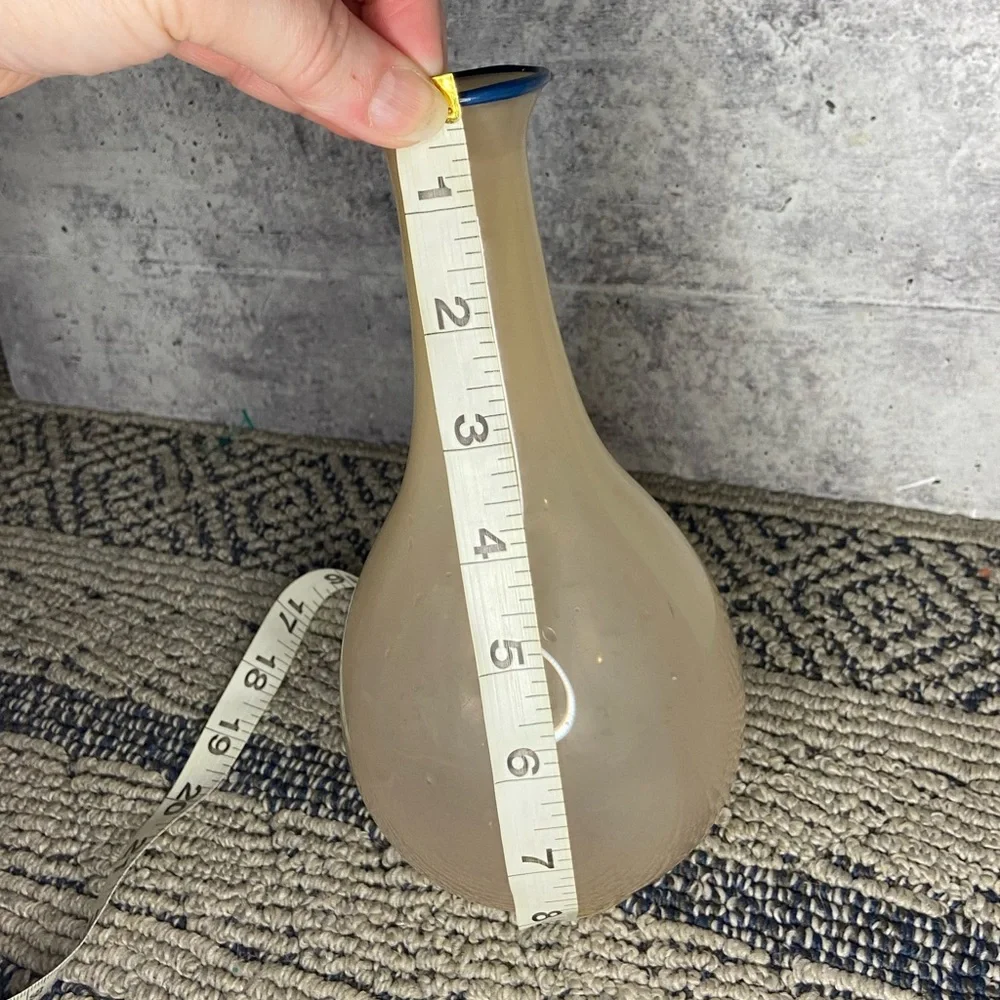 Hand Blown Art Glass Studio Paran Pinkish Tan glass Vase With Blue Accent Top